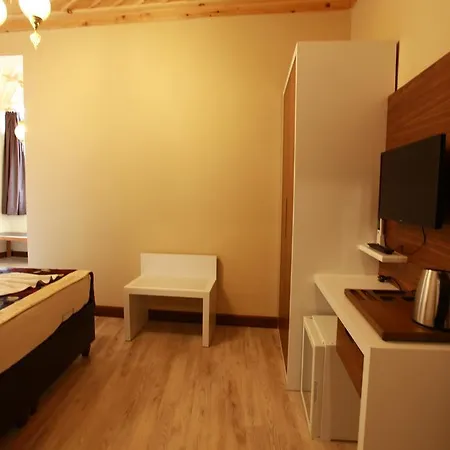 بنسون باجوس